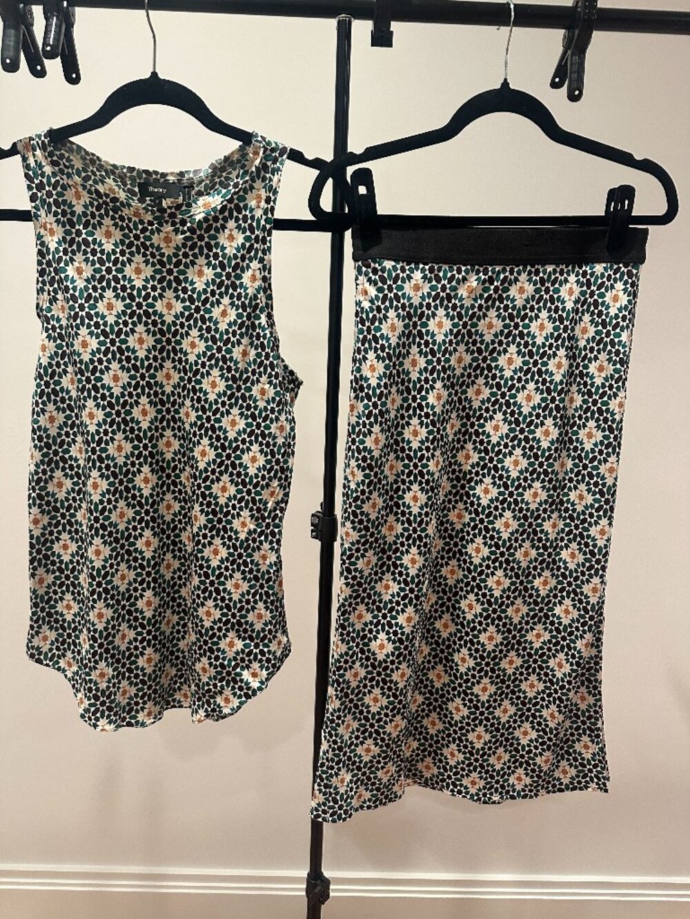 Theory Print Satin Tank & Skirt Set